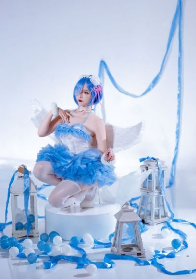 欧美美女艺人视频_4K韩国电影在线观看
