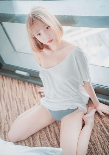 欧美穿搭美女_高清免费观看韩国