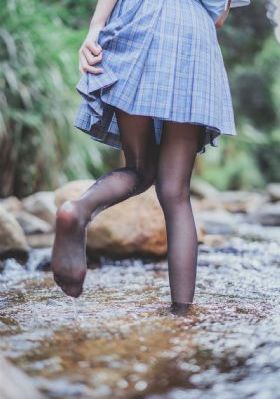 国产美妆行业市场分析_HD视频大全
